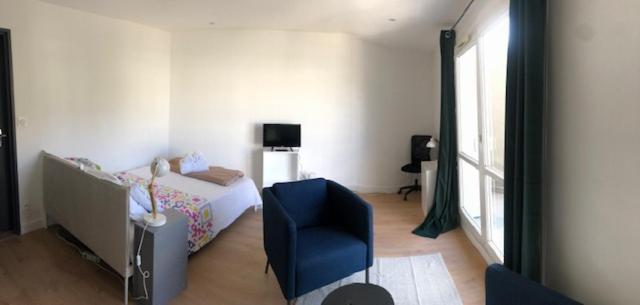 Rond Point Studio Cosy Et Central Avec Balcon Saint-Etienne  Exterior foto